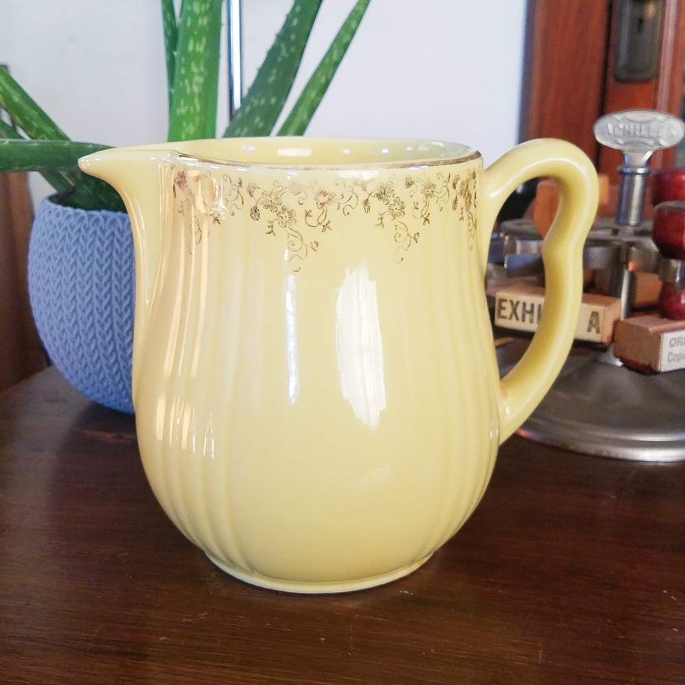 Vtg Hall pottery ceramic yellow and gold pitcher